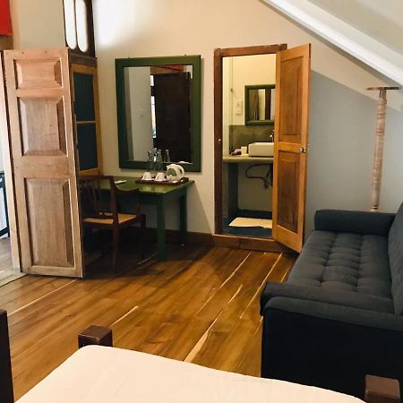 Small House Boutique Guest House Гале Екстериор снимка