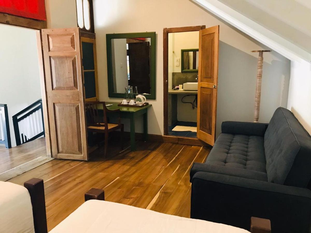 Small House Boutique Guest House Гале Екстериор снимка