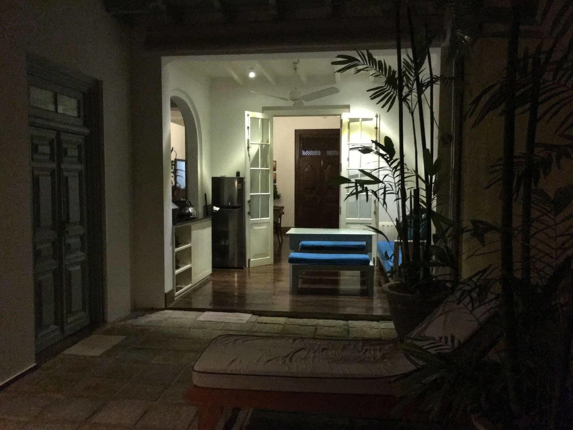 Small House Boutique Guest House Гале Екстериор снимка