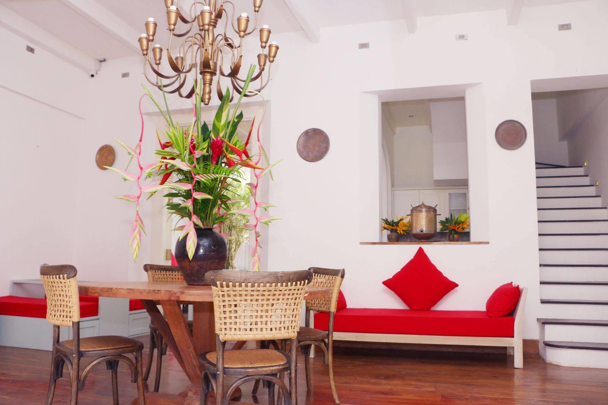 Small House Boutique Guest House Гале Екстериор снимка