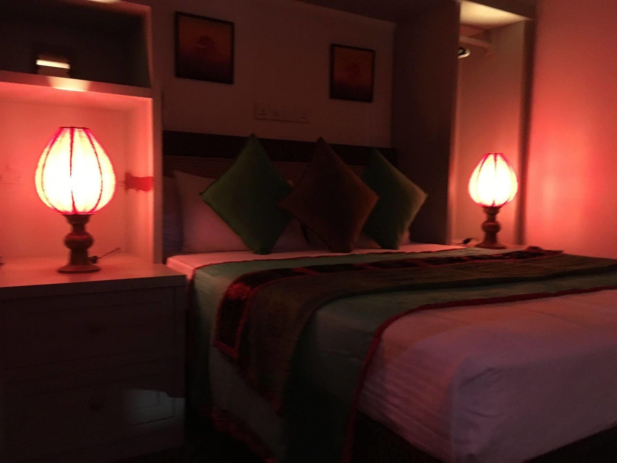 Small House Boutique Guest House Гале Екстериор снимка
